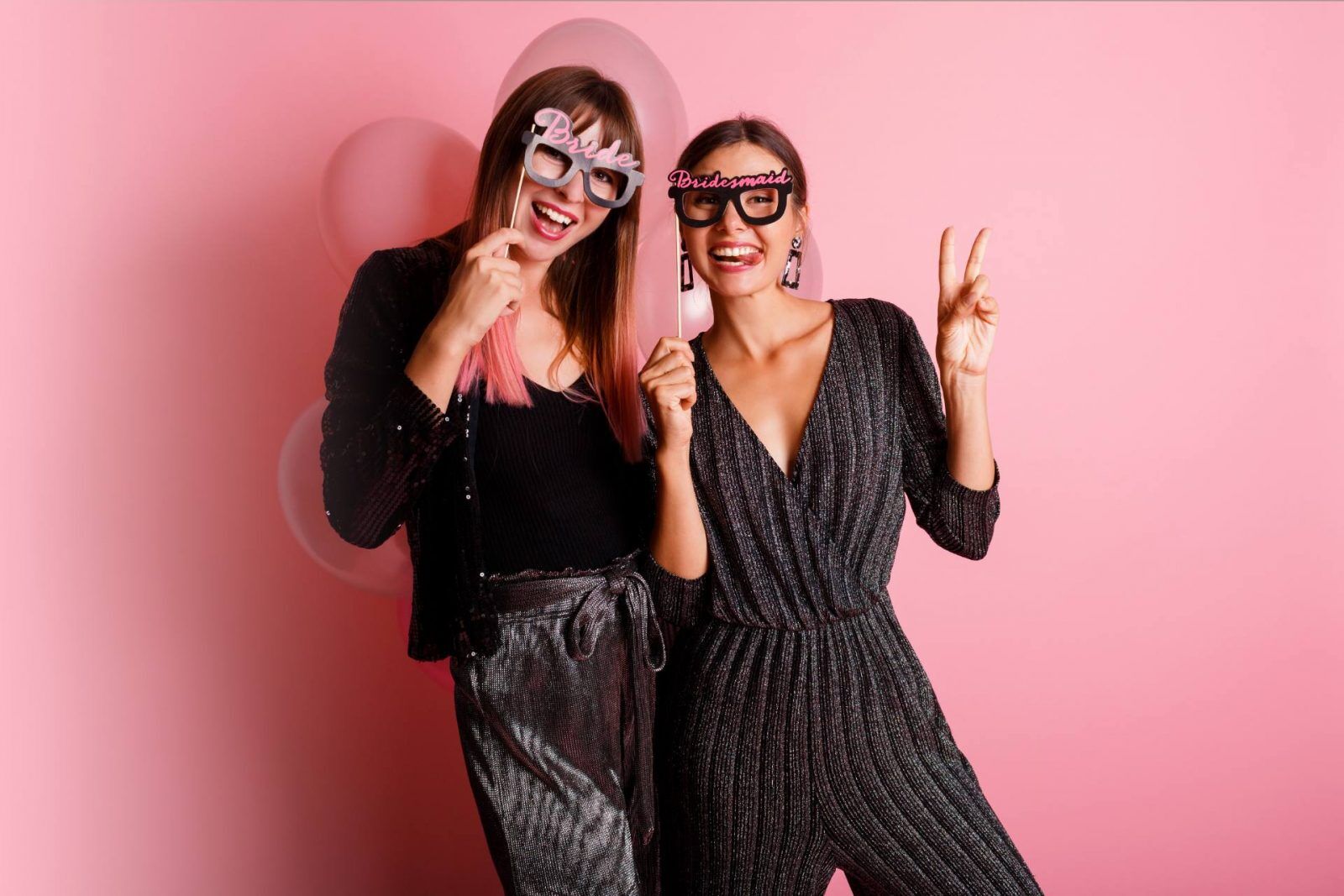 7 Classic Wedding Photo Booth Prop Ideas | The Foxy Hen